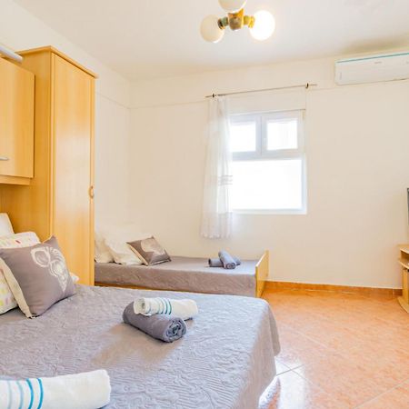 Jasko I Jelica Beautiful View Apartment Metajna Room photo