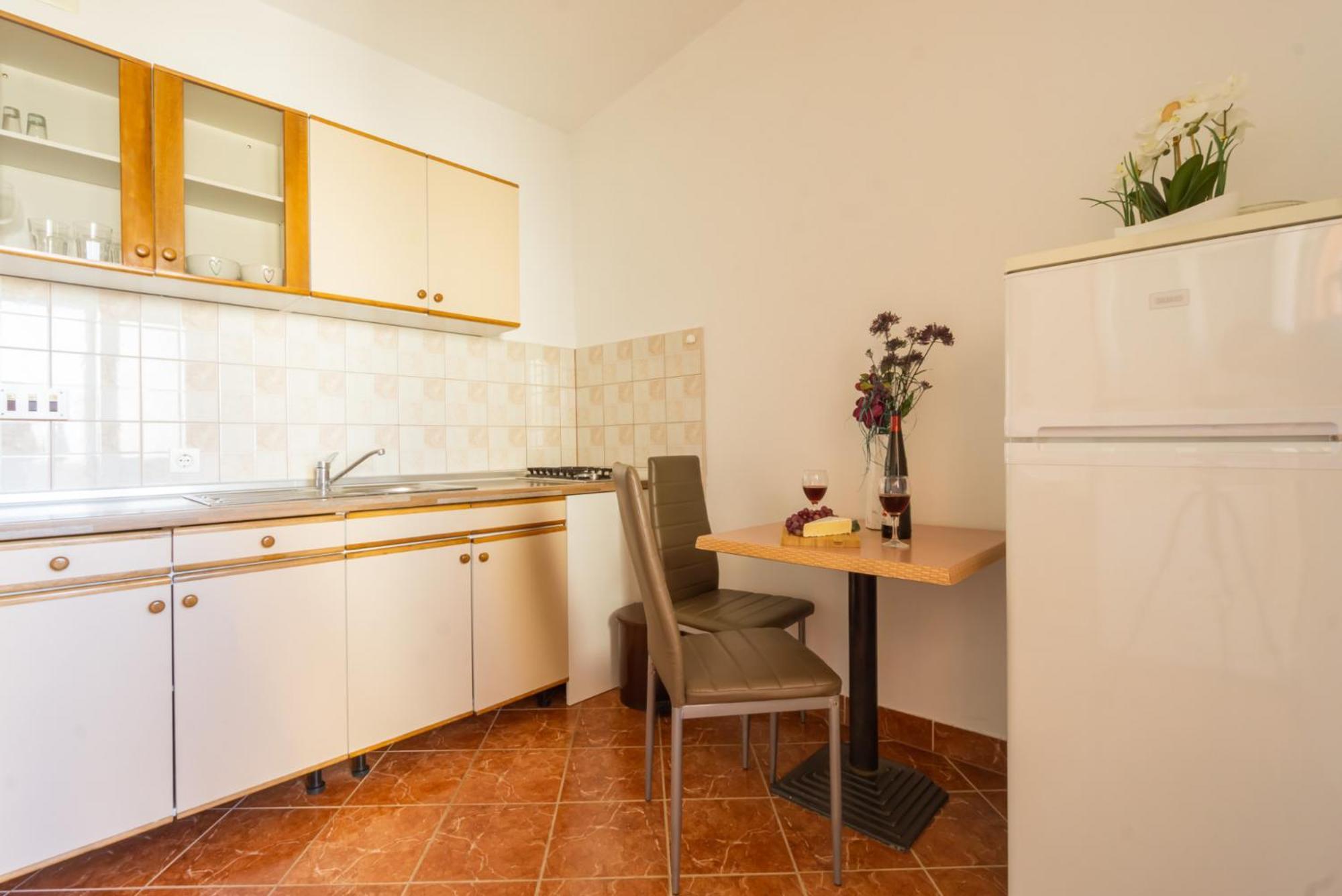 Jasko I Jelica Beautiful View Apartment Metajna Room photo