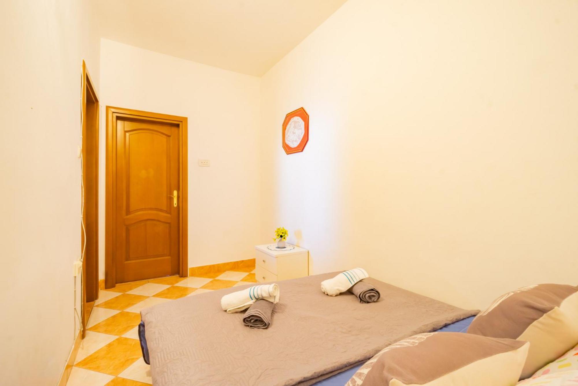 Jasko I Jelica Beautiful View Apartment Metajna Room photo