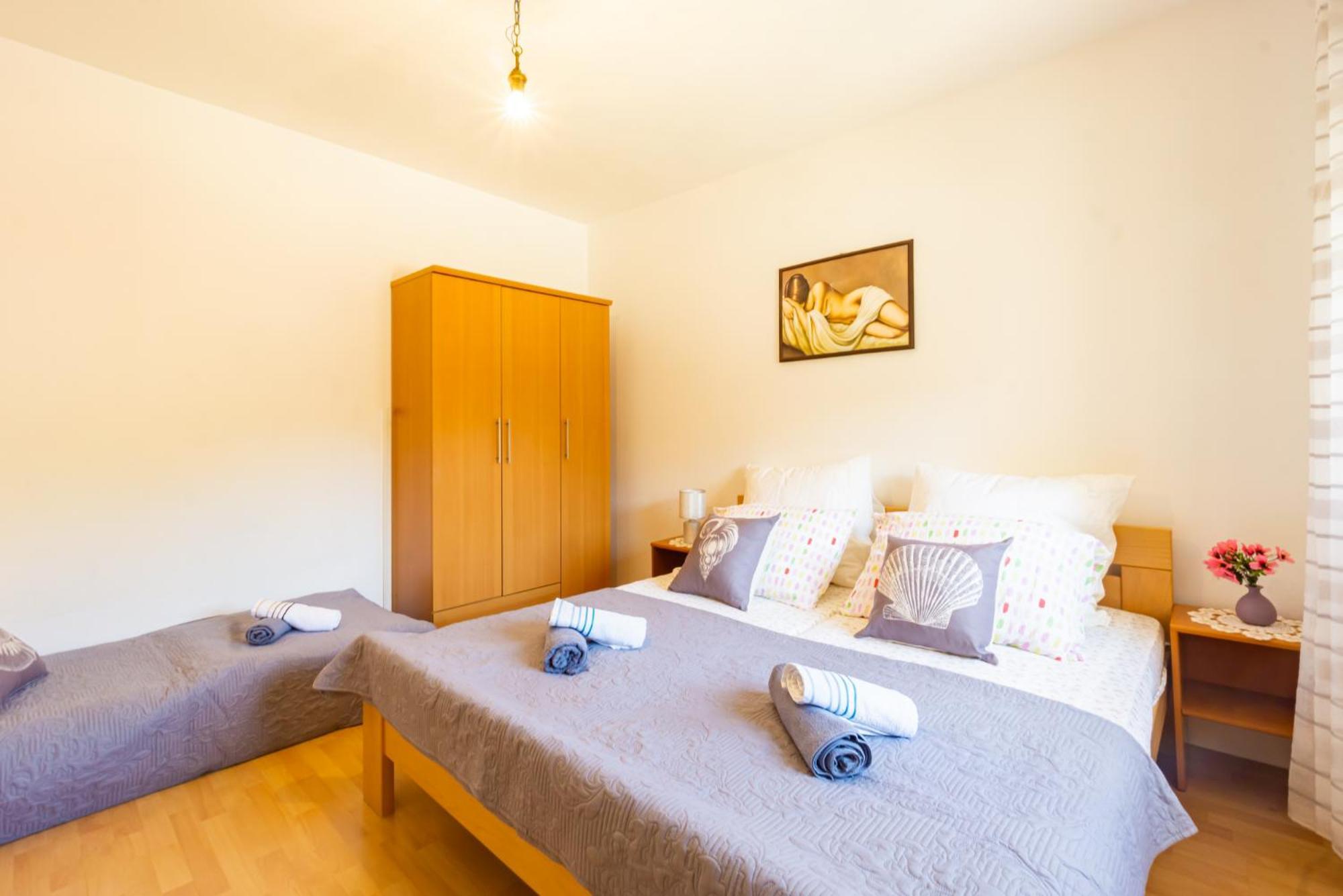 Jasko I Jelica Beautiful View Apartment Metajna Room photo